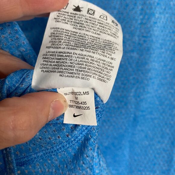 Nike Dri-Fit Blue Running Short-Sleeve Boxy Top Zip Pocket Size M - Picture 7 of 12